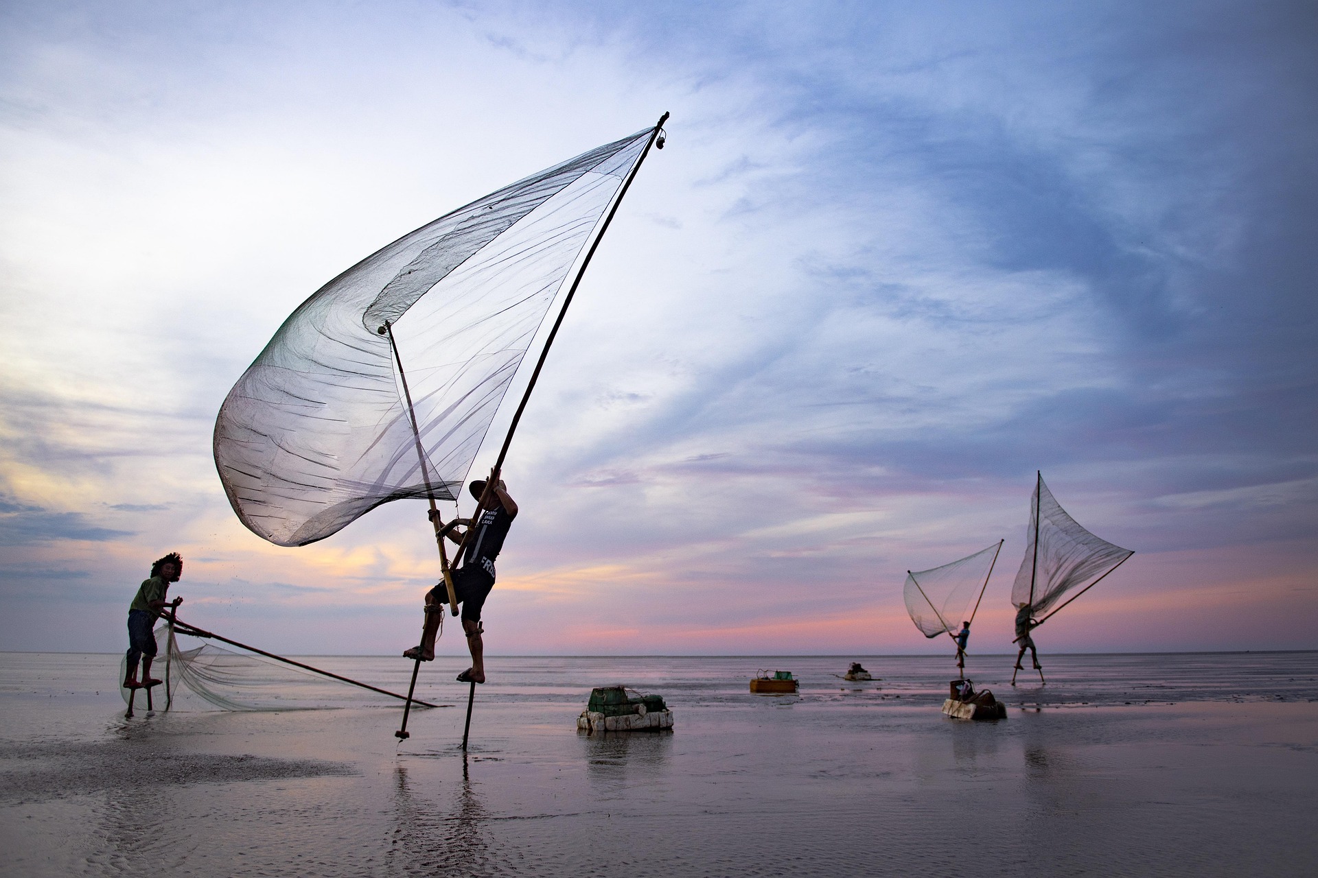  Vietnam 8D/7N Highlights — Hanoi, Halong Bay Cruise, Da Nang (Hoi An & Ba Na), Ho Chi Minh City